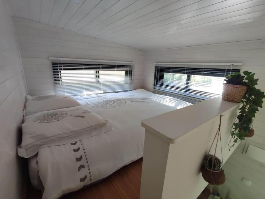 Tiny House Chez Caroline Villa Gaillan-en-Medoc Exterior photo